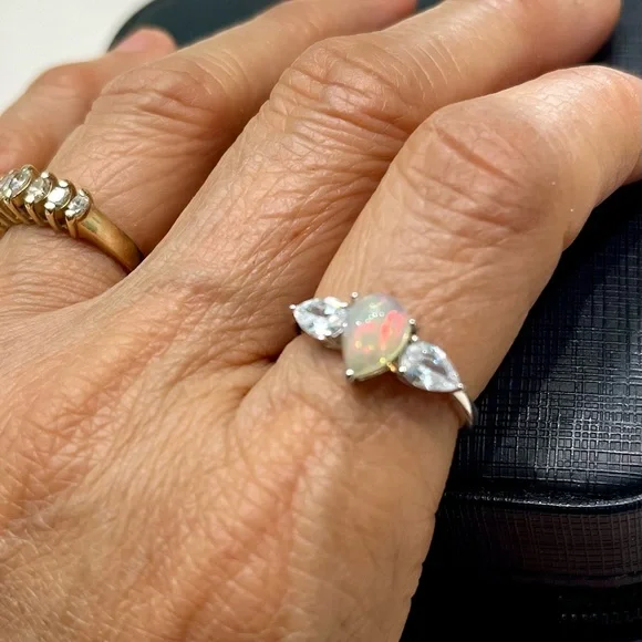 1.5ct Natural Opal Topaz 14KGP Ring - Picture 4 of 4